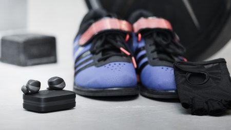 Jabra Elite Sport context male hires