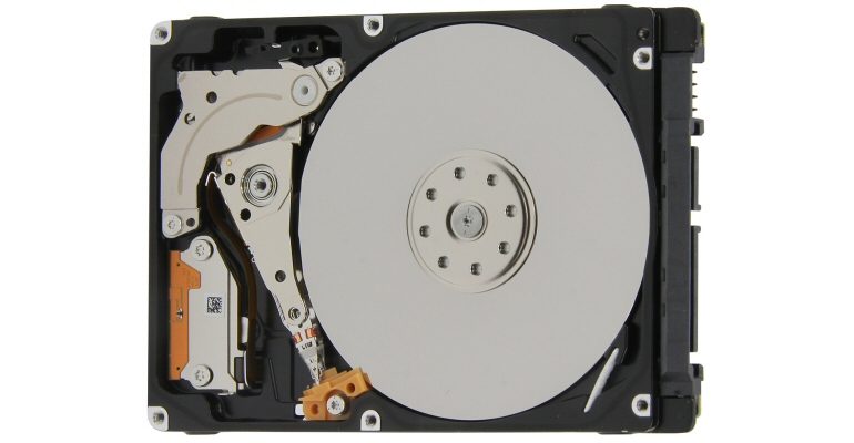 Ordentlig lagring för bärbara från Toshiba Toshiba MQ04-hårddisk.