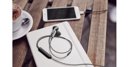 www Libratone q adapt inear lifestyle 1