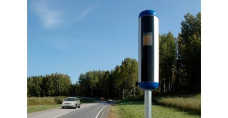 Hastighetskameror sköts av Tre