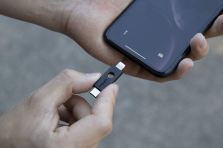 5ci plugged iphone