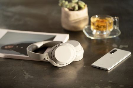 Sony WH-1000XM4 - table