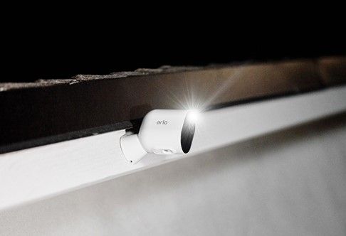 Arlo Ultra 2 - natt