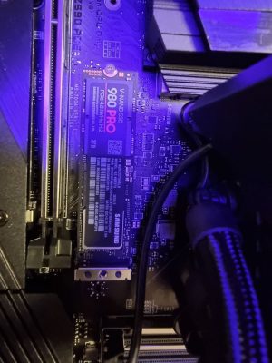 Installera M.2-enheten