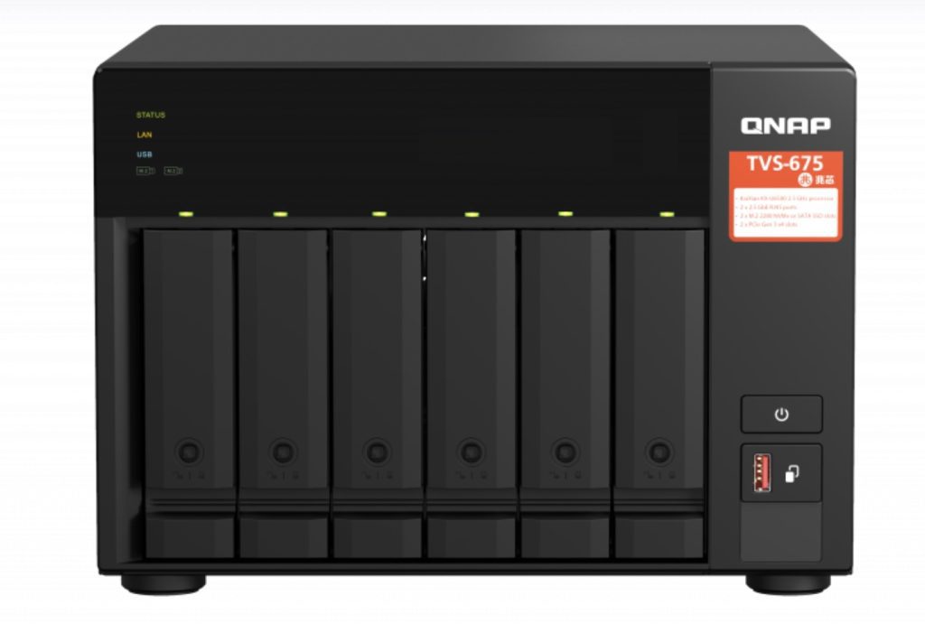 Qnap TVS-675 – front