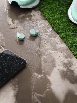 Jabra Elite 7 Active – mint utomhus