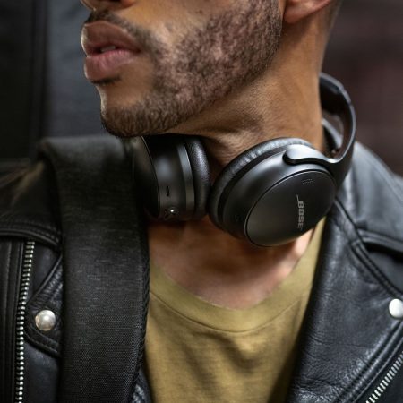 Bose QuietComfort 45 – runt halsen