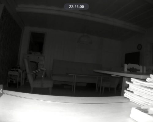 Säkerhetskamera med IR-lampa av.