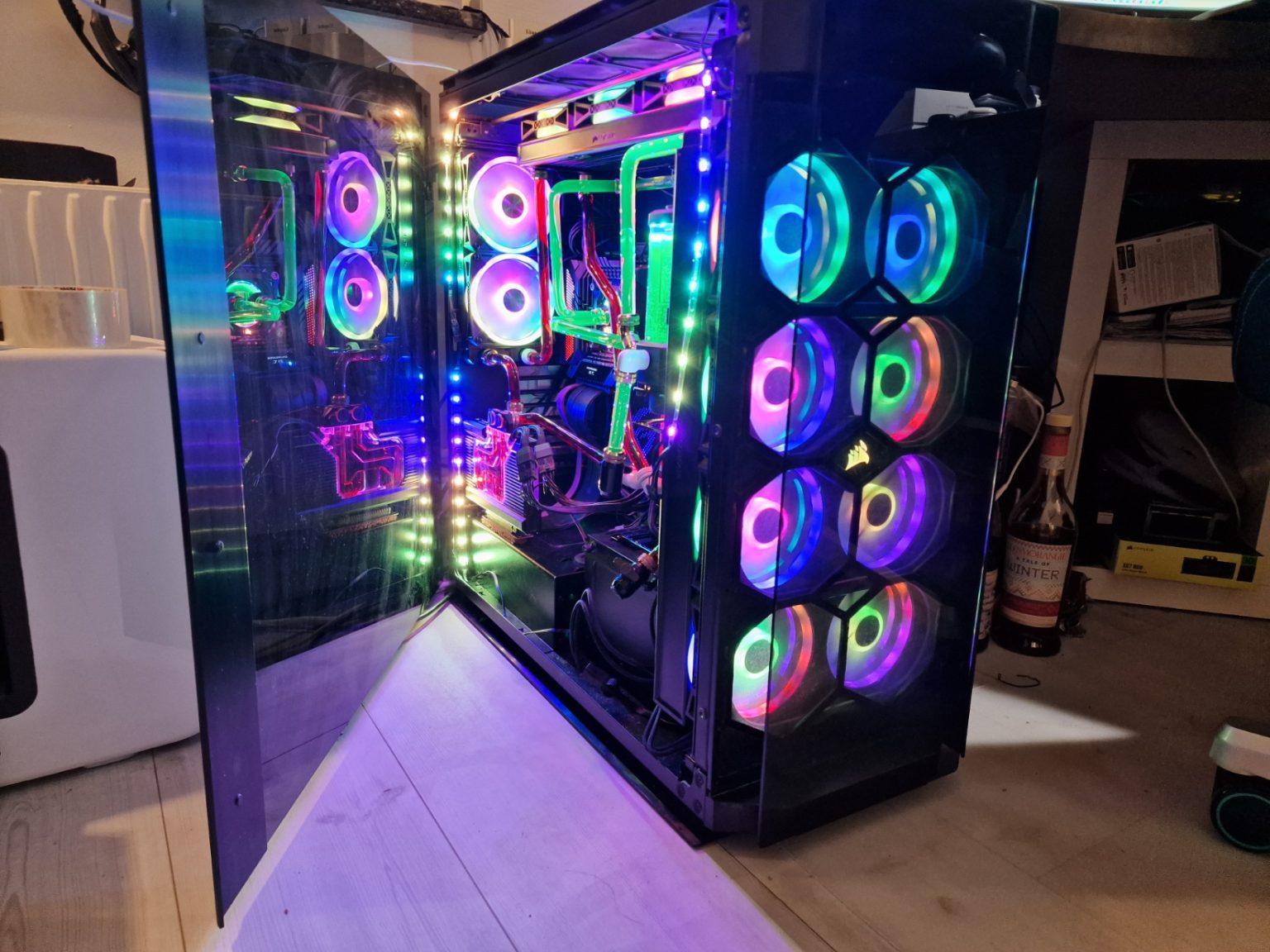GUIDE: Installera vattenkylning själv med Corsair Hydro X Dator med vattenkylning och RGB-fläktar