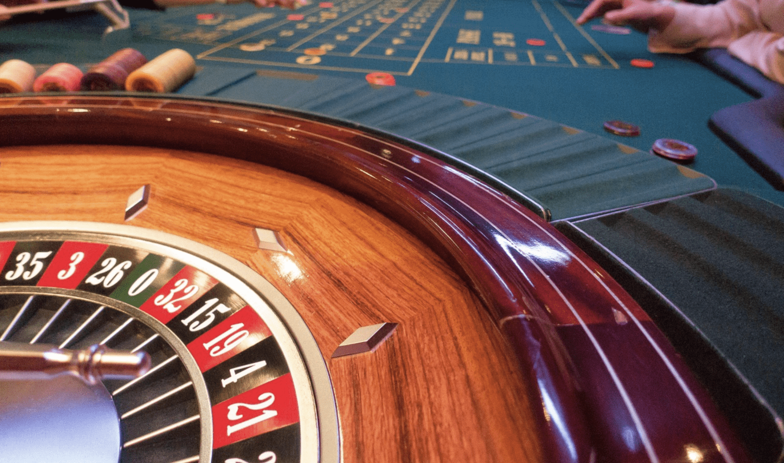 Live poker online och hur det funkar – En titt bakom kulisserna adroul